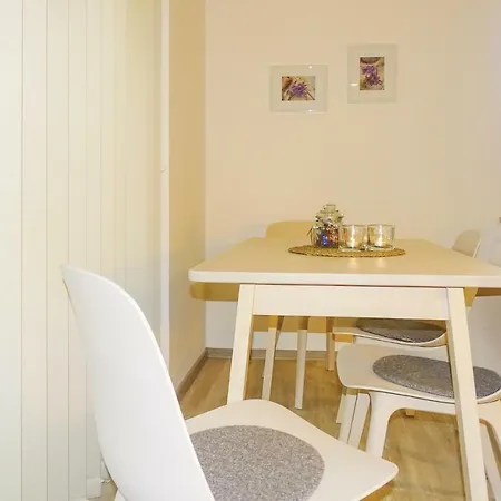 Nice Apartment In Warwerort With Wifi Warwerort