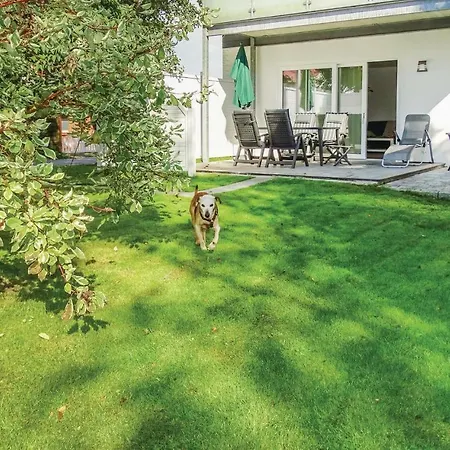 Amazing In Warwerort Apartament Warwerort